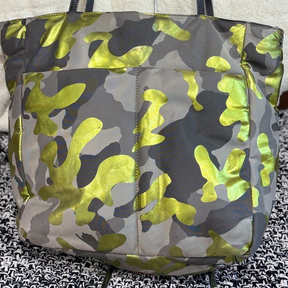 Mz Wallace Bowery Quatro Large Tote Chartreuse Green Gray Citrus Citron Bag - Picture 3 of 15